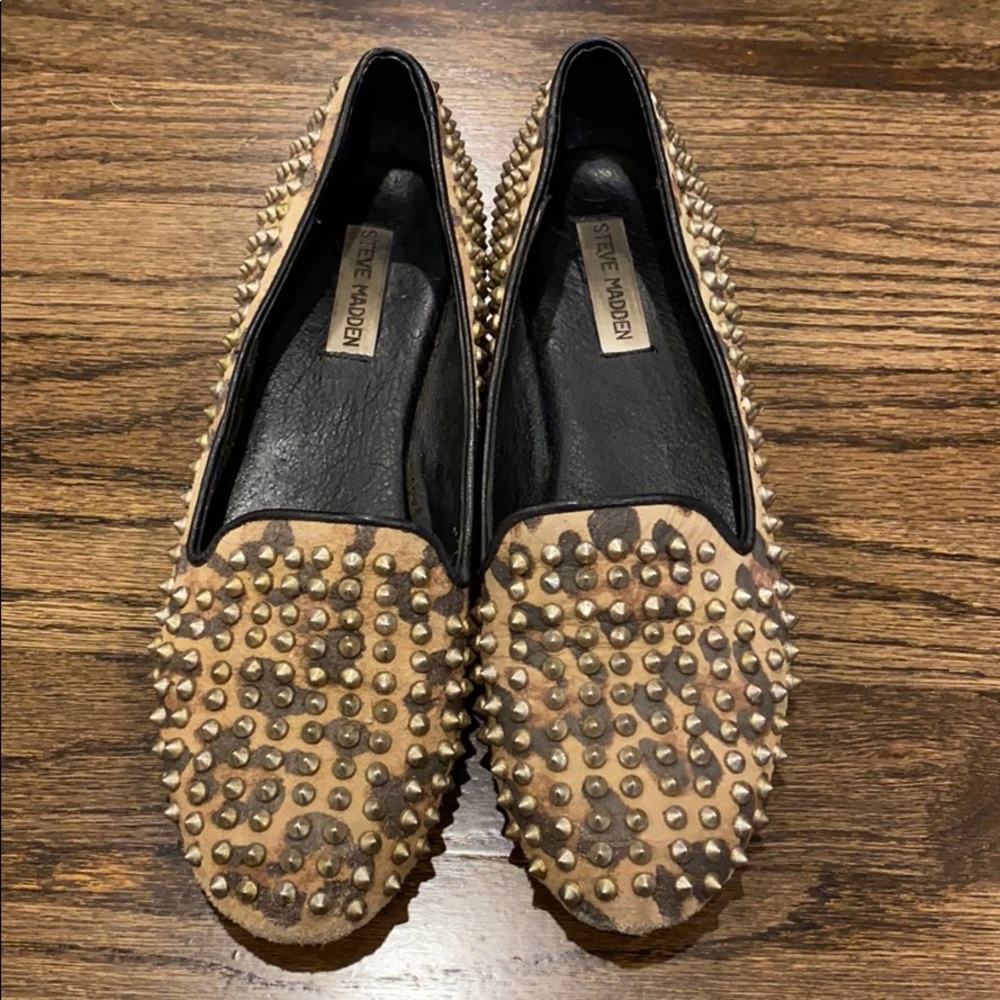 Steve Madden Leopard gold studded flat size 10